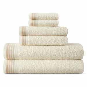 6 pc ivory towel set